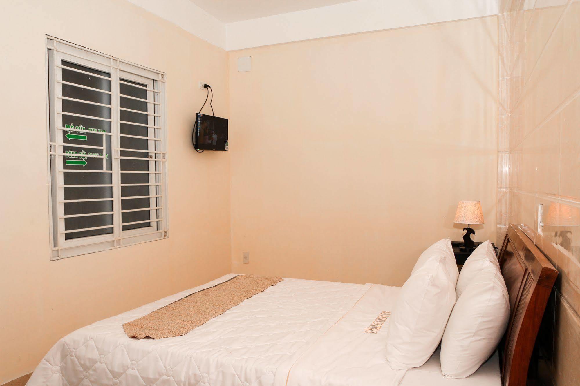 Hue Boutique Homestay Exterior photo